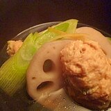 おかずにもなる☆鶏団子と蓮根のお吸い物